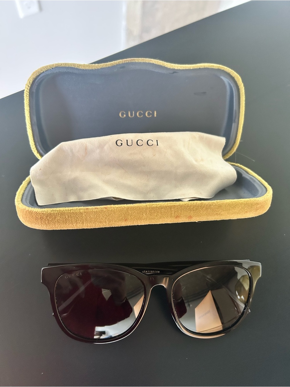 Gucci Women’s Black Oversized Sunglasses with Original Case
